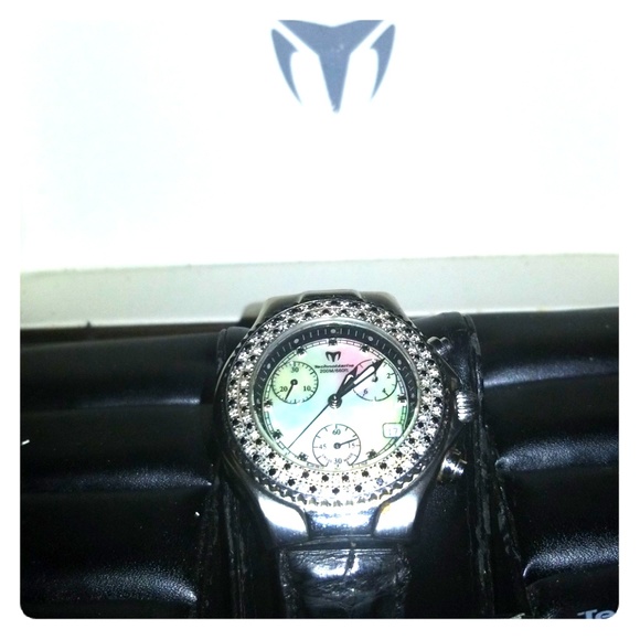 Technomarine Accessories - TechnoMarine mother of pearl watch